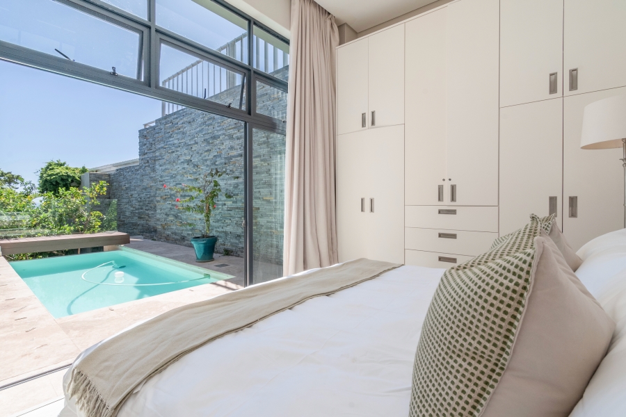 To Let 4 Bedroom Property for Rent in Clifton Western Cape